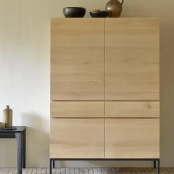 Armoire Ligna en chêne noir - 4 Portes, 2 Tiroirs