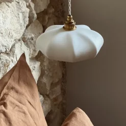 Baladeuse Maria en porcelaine biscuit - Ø 24 cm