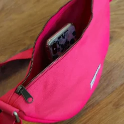 Banane Andrea Holi Fuschia