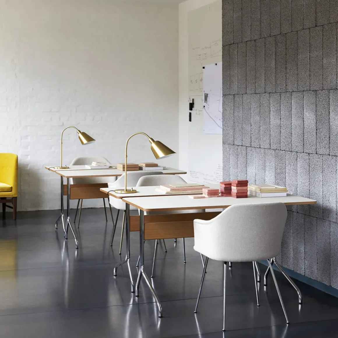Bureau Pavilion AV16 Linoleum Mushroom 4176 - Chêne / Pieds Chrome