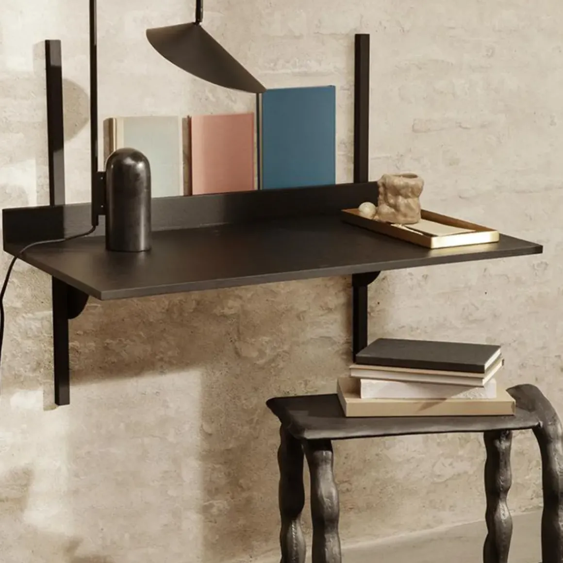 Bureau Sector Ash - h 66,5 x 45,1 cm - Noir