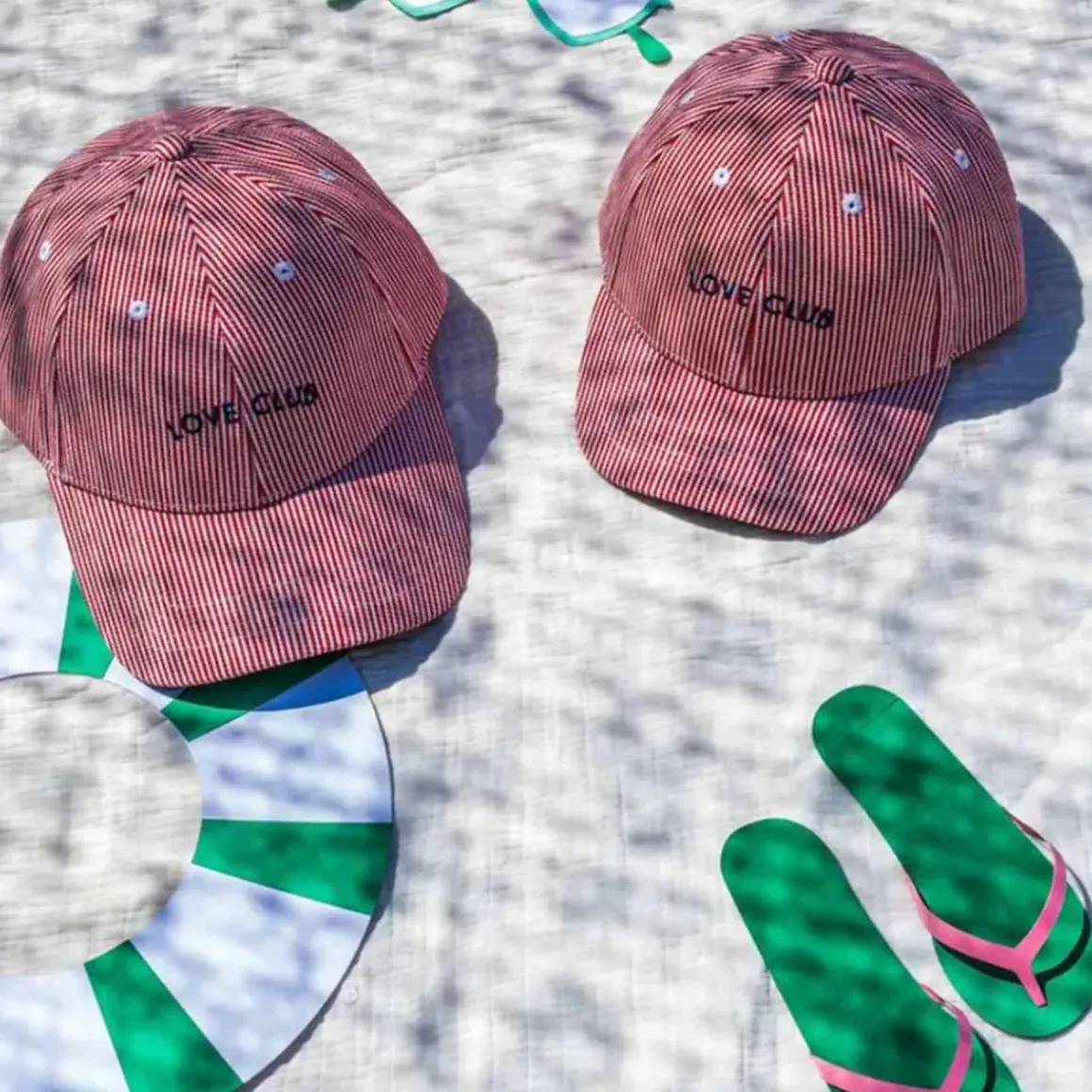 Casquette à rayures Love Club