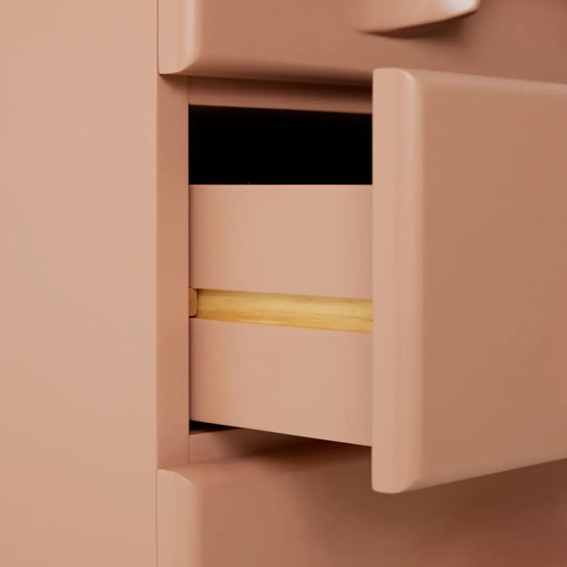 Commode 7 Tiroirs - 45 x 40.5 x 113 cm - Blush