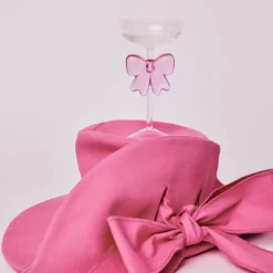 Coupe Bow