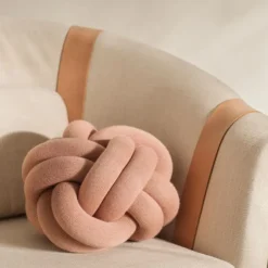 Coussin Knot