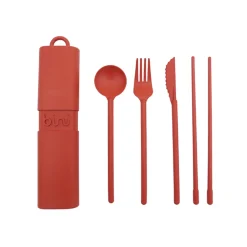 Kit de couverts réutilisables et nomades en matière biosourcée