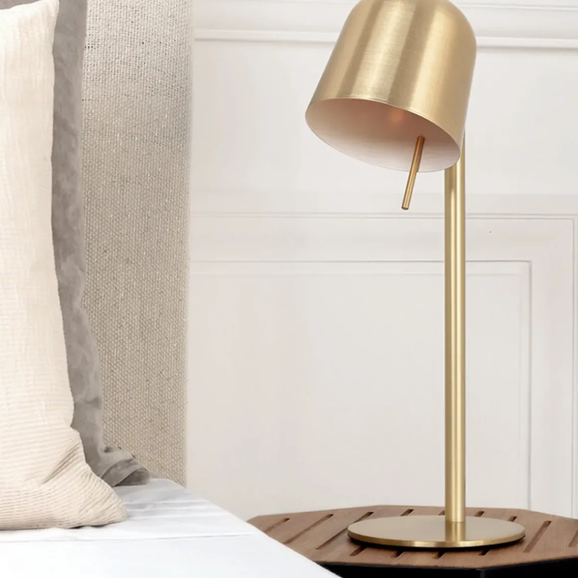 Lampe de Table Ho en Acier Peint - 43 x 20 x 15 cm - Laiton