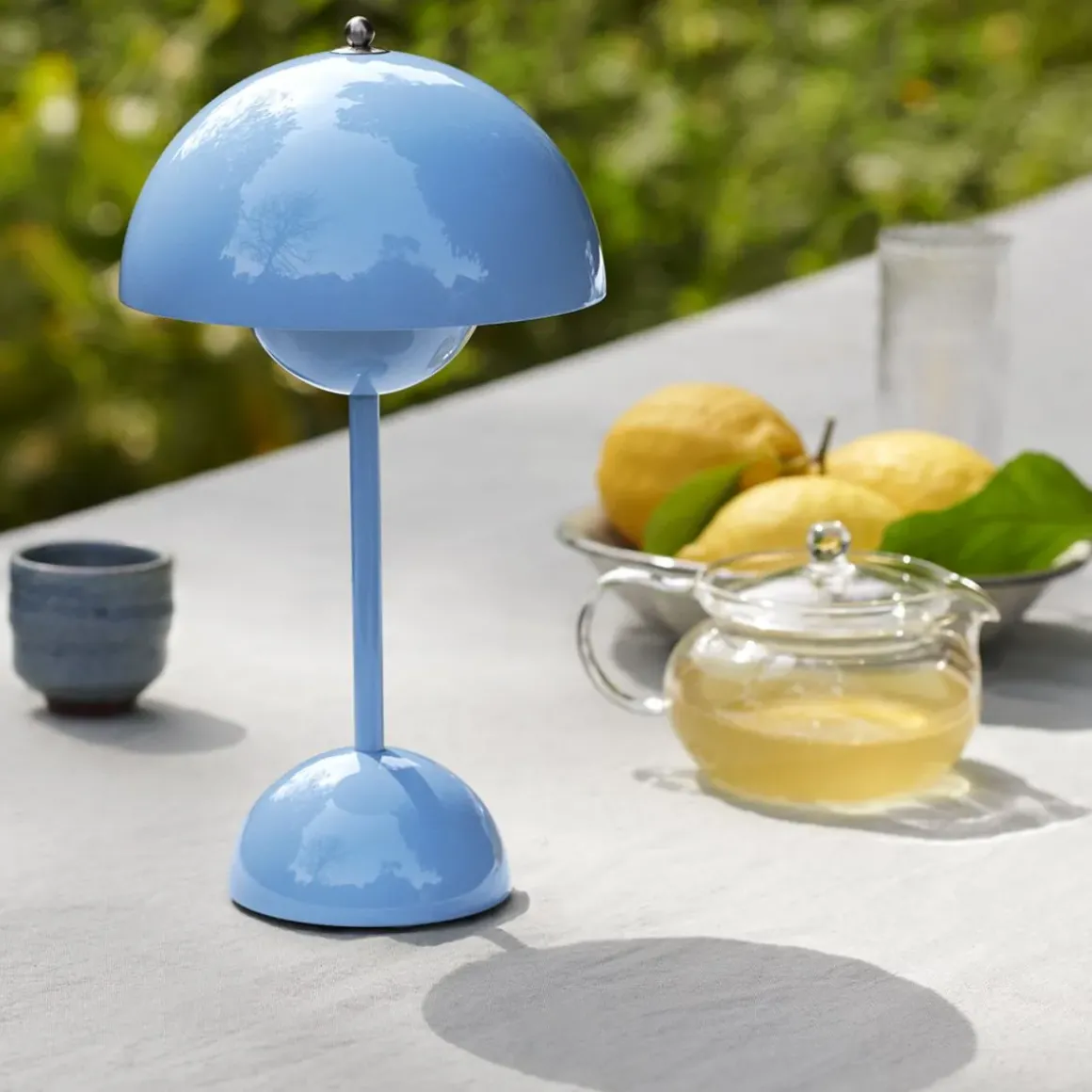 Lampe à poser Flowerpot VP9 Sans fil - Bleu swim