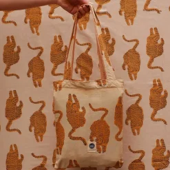 Plaid + Tote-bag Powder Tiger