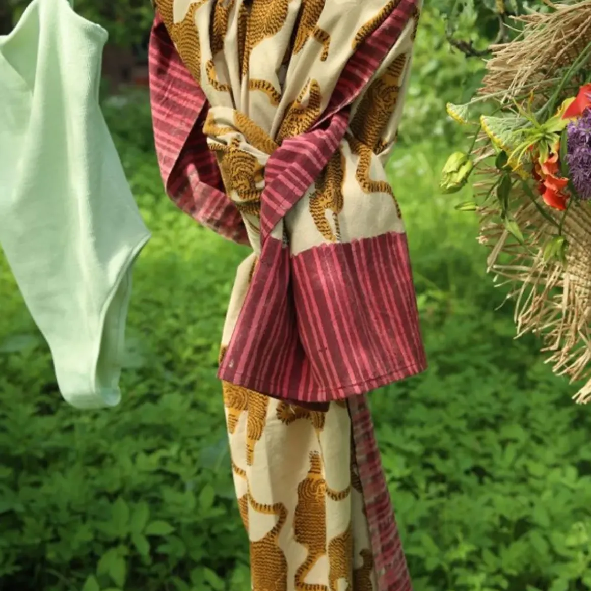 Plaid + Tote-bag Powder Tiger