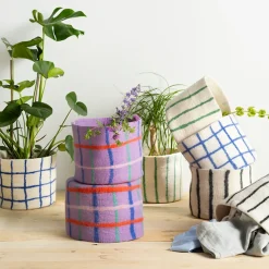 Pot de fleurs en laine - Lilas à carreaux