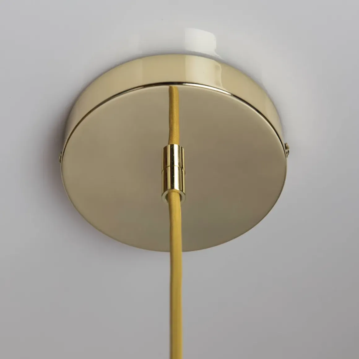 Suspension Soft Serve 01 - Brass