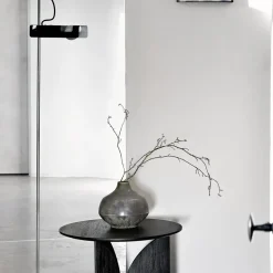 Table d'appoint Fin en teck noir verni - Ø 50 cm