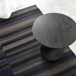 Table d'appoint Oblic en teck noir verni - Ø 52 cm