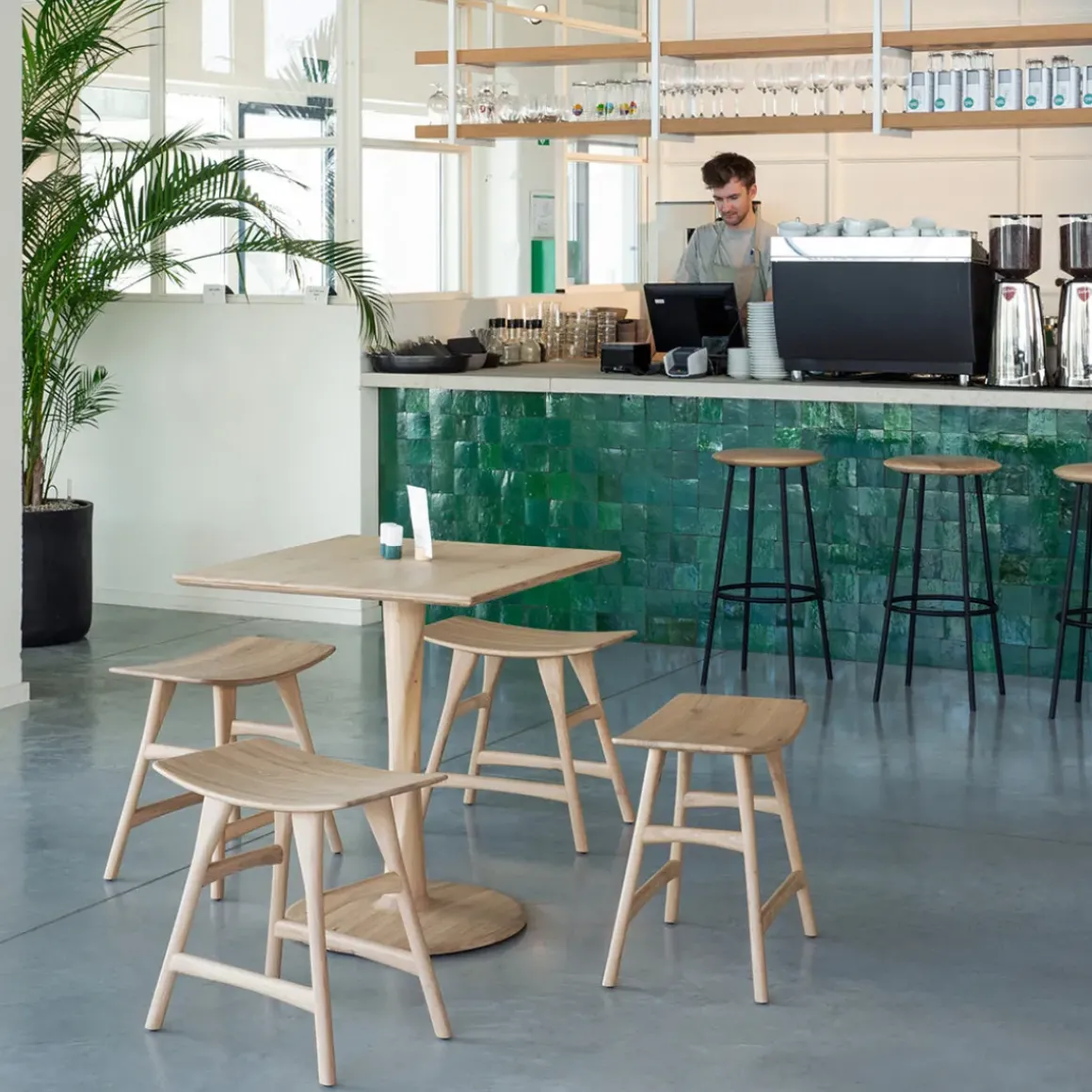 Tabouret Osso en chêne